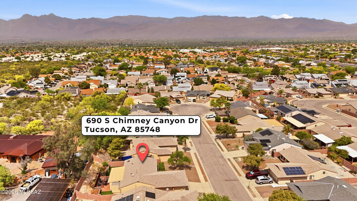 Property Photo:  690 S Chimney Canyon Drive  AZ 85748 