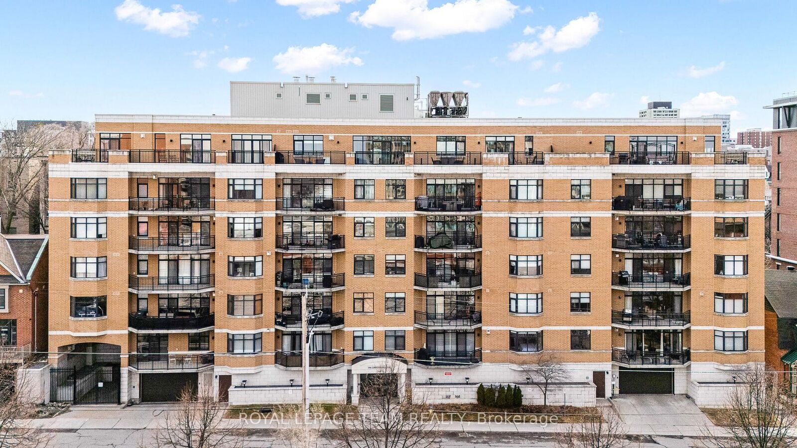 Property Photo: 260 Besserer Street 202 ON K1N 1J3