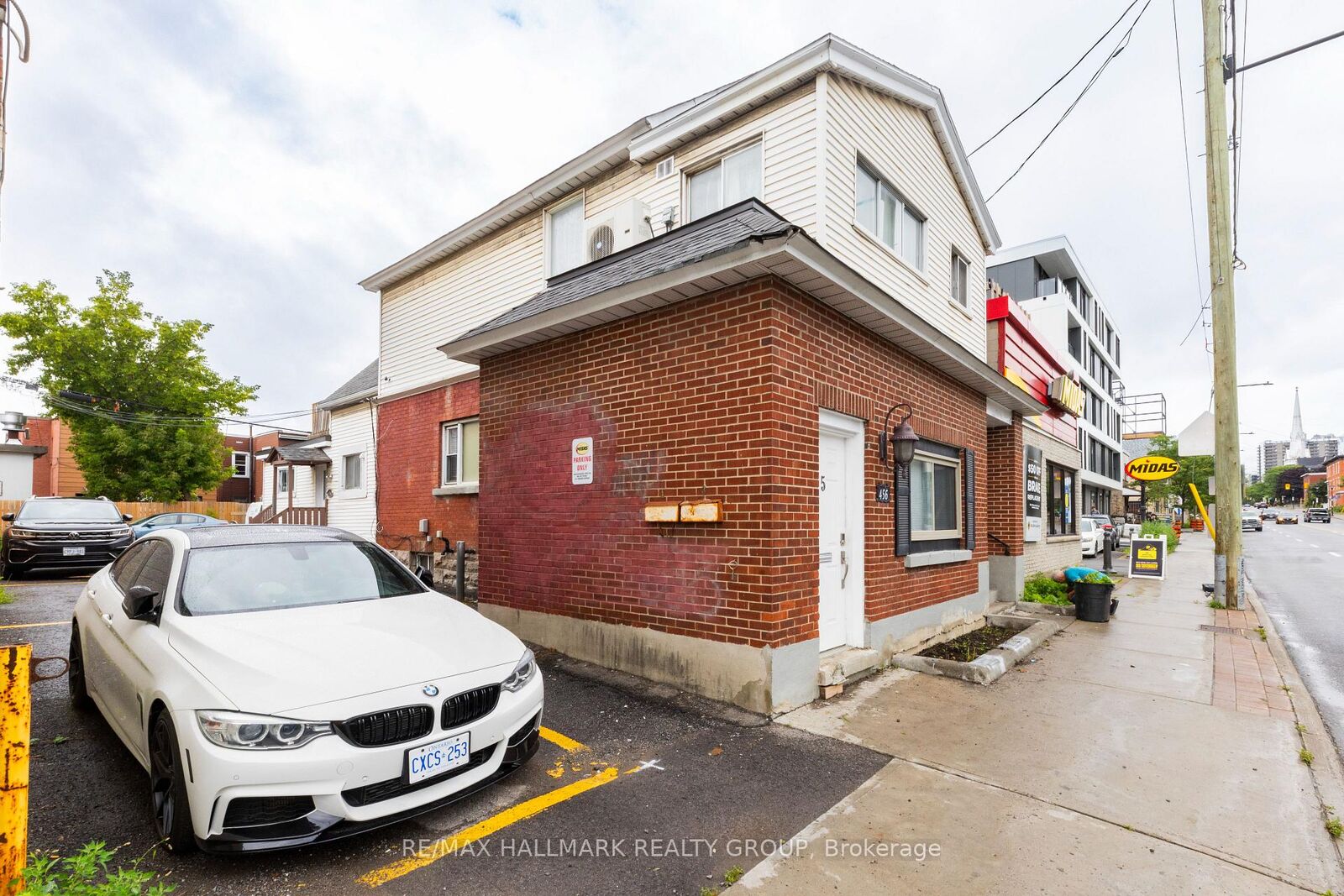 Property Photo:  456 Bronson Avenue 2  ON K1R 6J6 