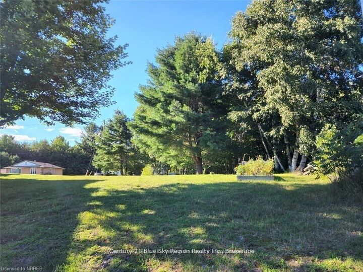 Property Photo:  24 Villeneuve Court  ON P2B 3G8 