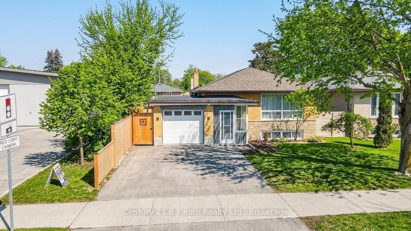 Photo de la propriété: 156 The Westway N/A ON M9P 2C1