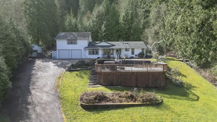 29310 Dewdney Trunk Road — photo 1