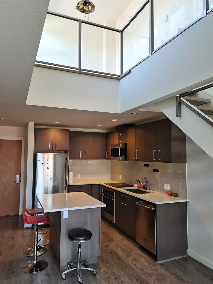 Property Photo:  5983 Gray Avenue Ph17  BC V6S 0G8 