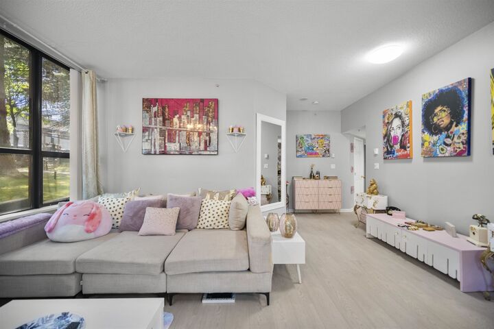 Property Photo: 10899 University Drive 101 BC V3T 5V2