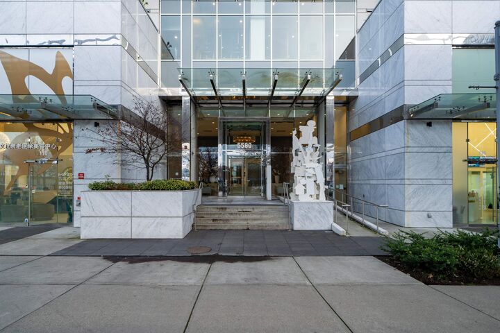5580 No. 3 Road 319 — photo 1