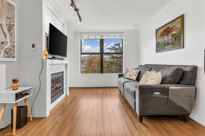Property Photo: 84 Grant Street 4011 BC V3H 0B5