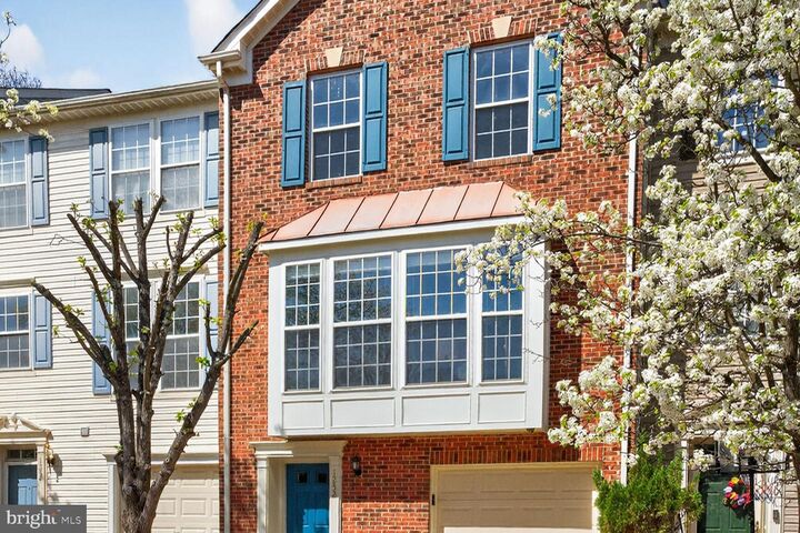 Property Photo:  1252 Corbett Place  VA 22191 