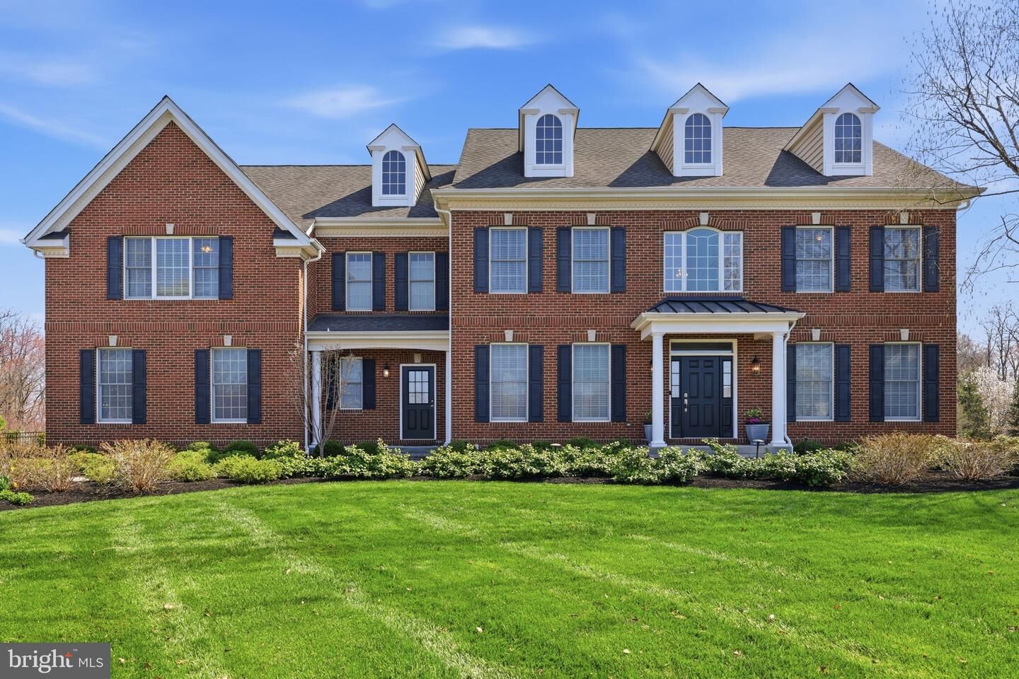 Property Photo:  9 Hillview Drive  PA 18940 