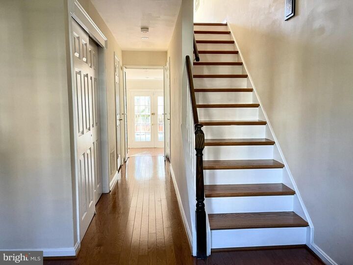 Property Photo:  2941 Oakborough Square  VA 22124 