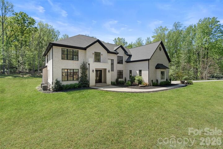 Property Photo:  7021 Stirrup Court  NC 28104 