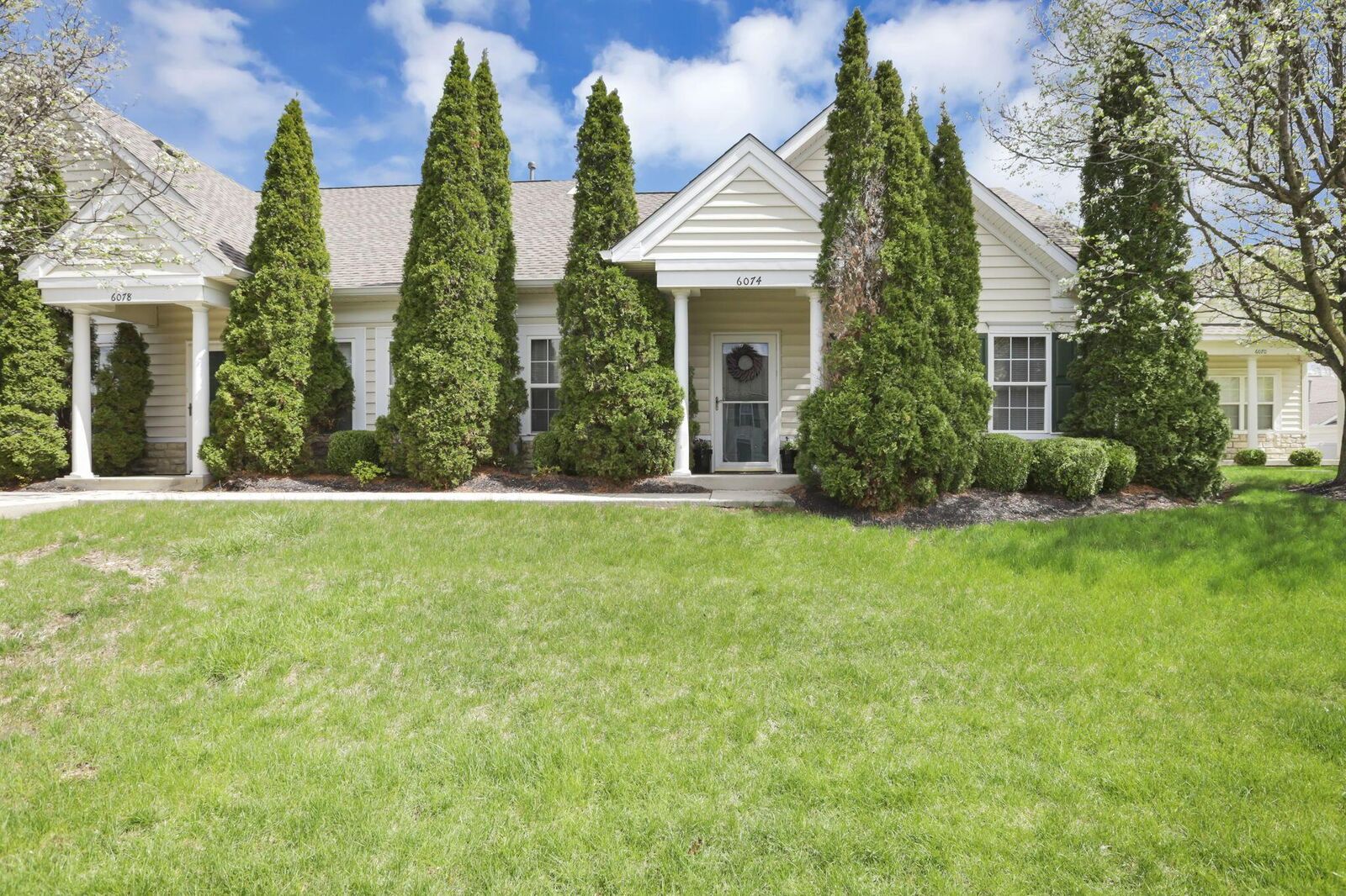 Property Photo:  6074 New Albany W Road  OH 43054 