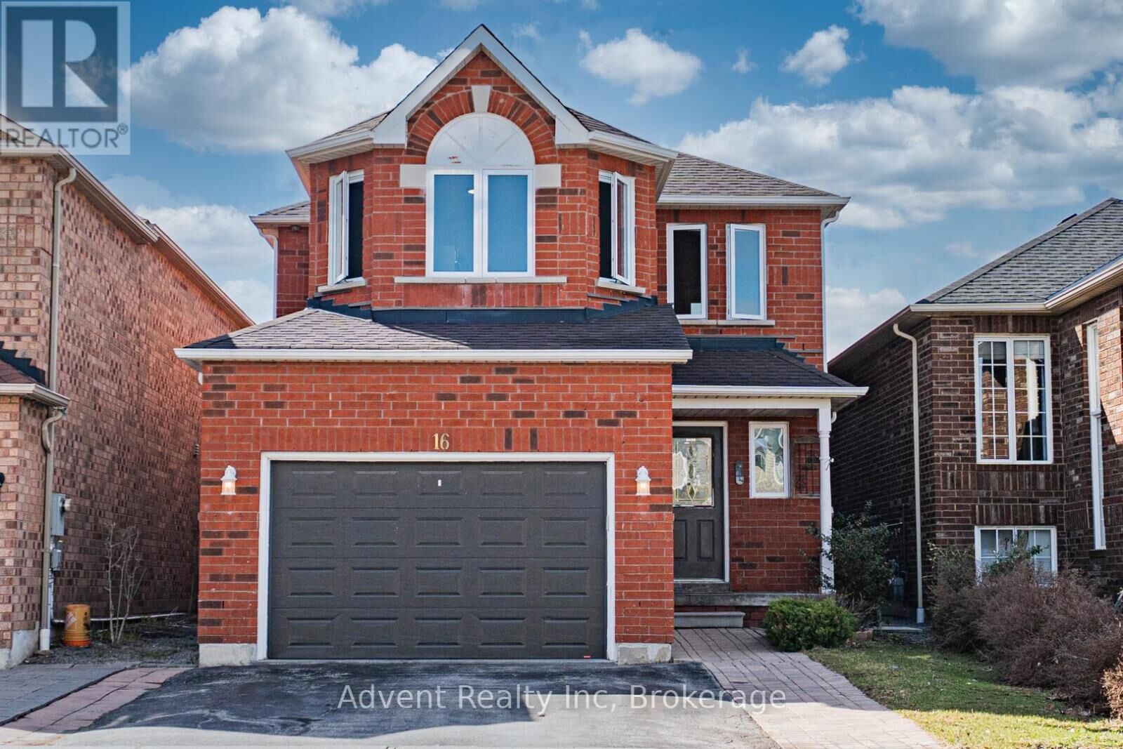Property Photo:  16 Hibbard Drive  ON L1Z 1J7 