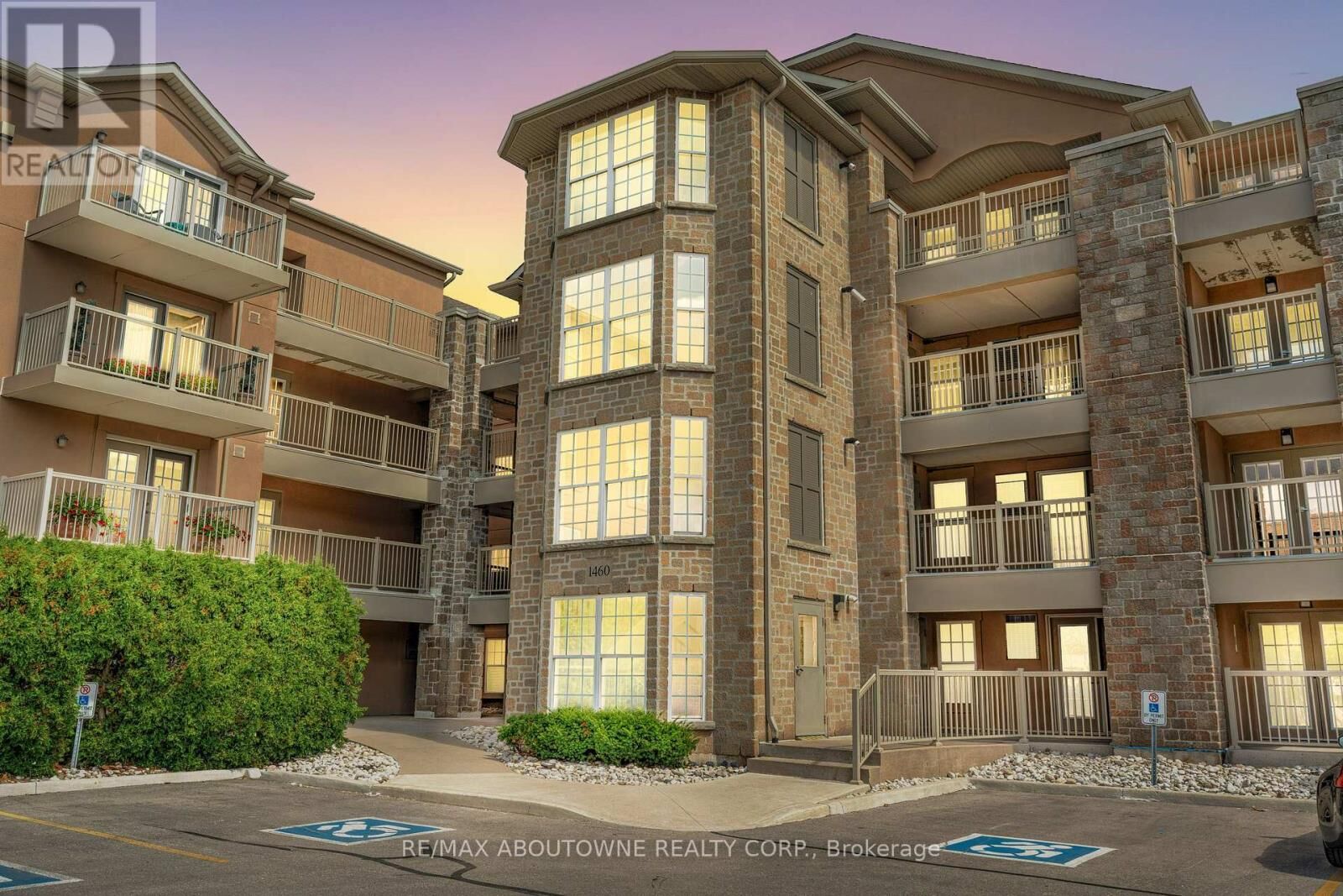 Property Photo:  1460 Bishops Gate 212  ON L6M 4N5 