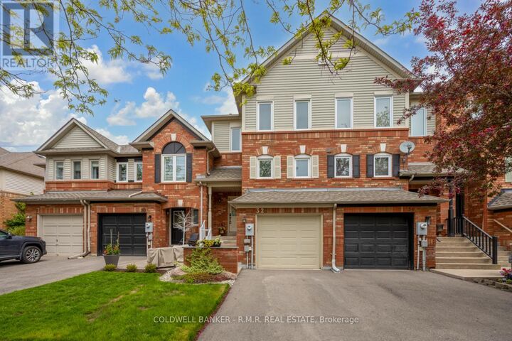 Photo de la propriété:  32 Mugford Road  ON L4G 7H5 