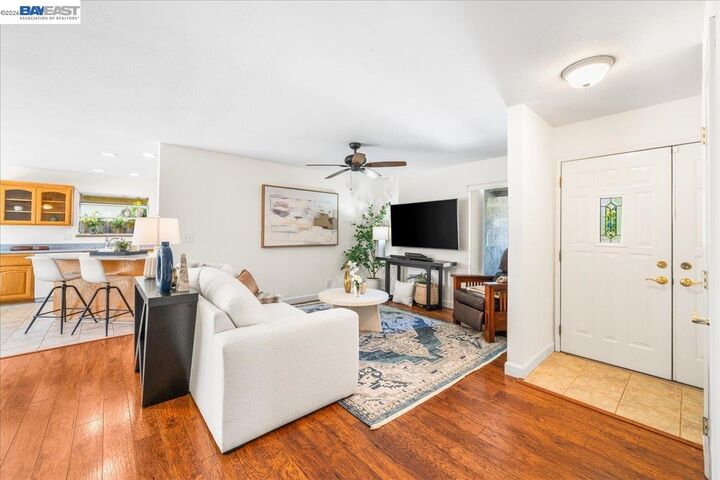 Property Photo: 1228 Shelburne Rd CA 94551