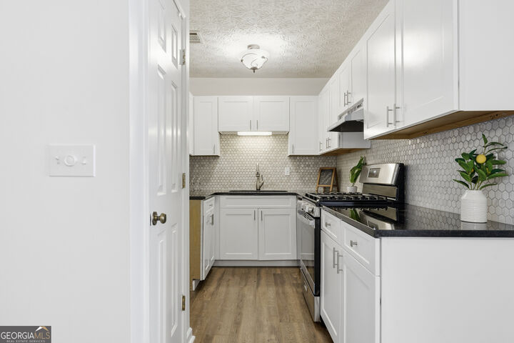 Property Photo:  224 Goshen Lane  GA 30188 