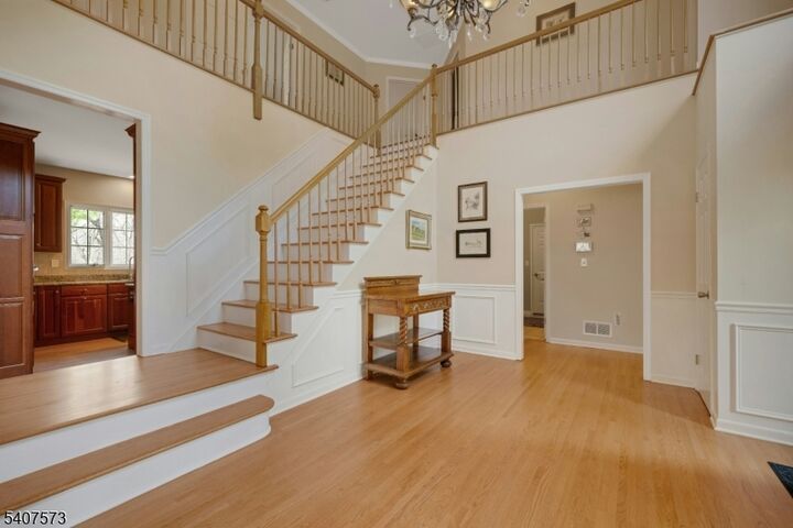 Property Photo:  1 Bell Ct  NJ 07930 