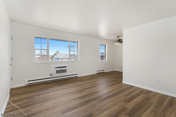 Property Photo:  145 Arnot St Apt 4B  NJ 07644 