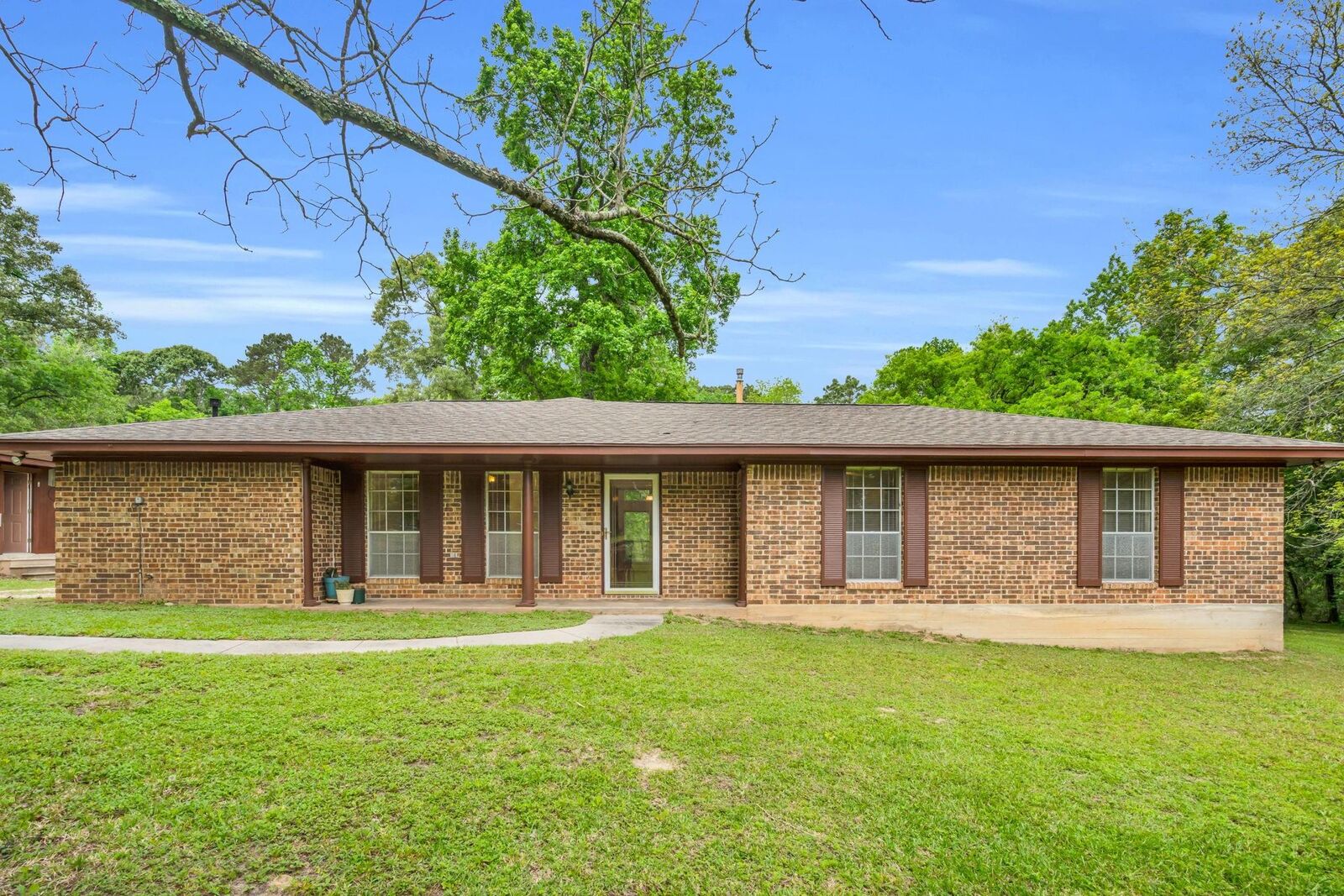 Property Photo:  10905 Rose Royal Drive  TX 77303 