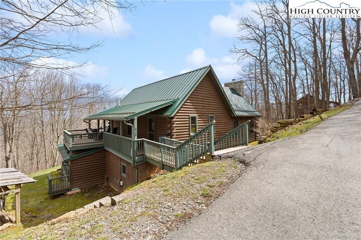 Property Photo:  1748 Junaluska Road  NC 28607 