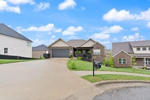 Property Photo: 305 Pam Drive KY 40475