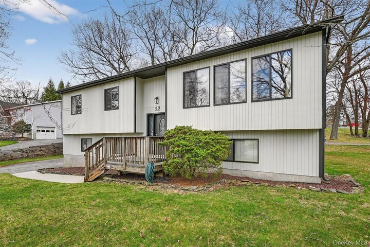 Property Photo:  22 Cambridge Circle  NY 10950 