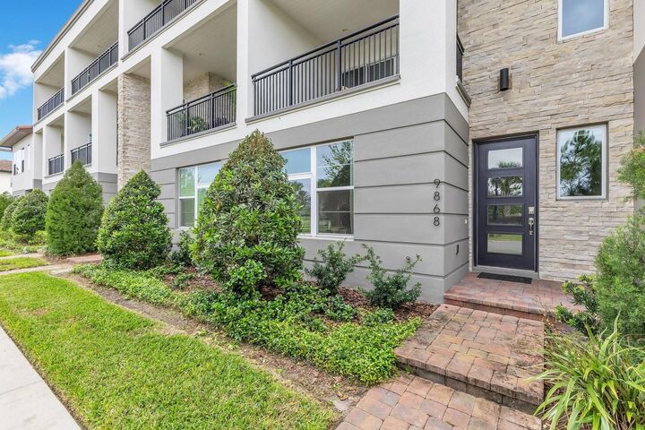 Property Photo: 9868 Bucklow Hill Drive FL 32832