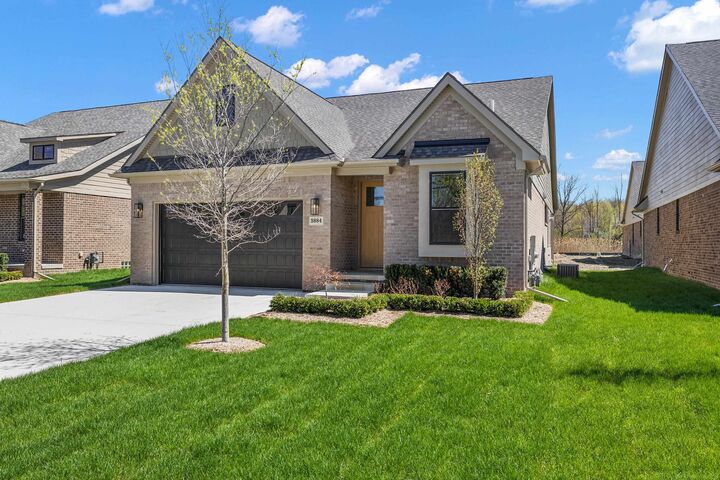 Property Photo:  5884 Willow Grove Drive  MI 48085 