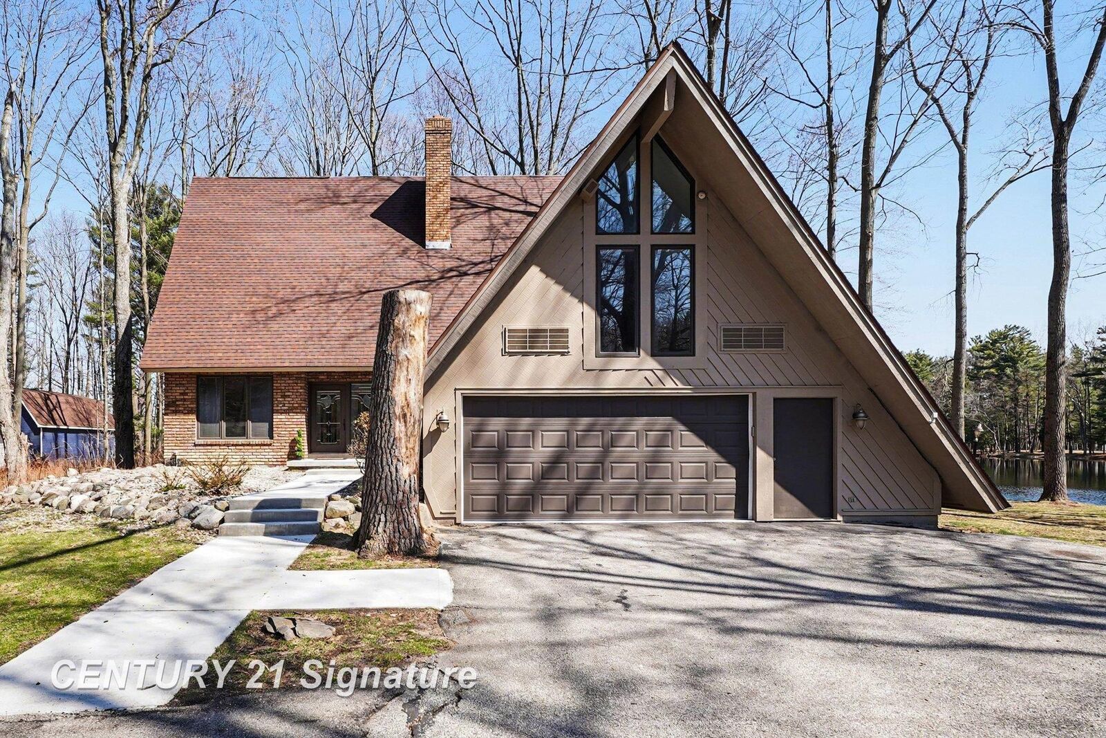 Property Photo:  10363 Lakewood Drive  MI 48609 