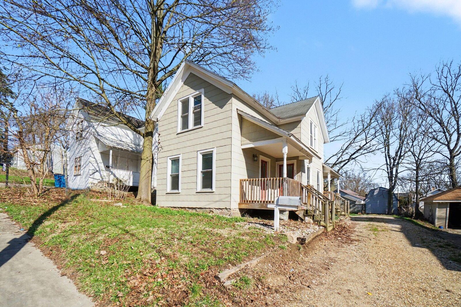 Property Photo:  1302 Ogden Ave  MI 49006 