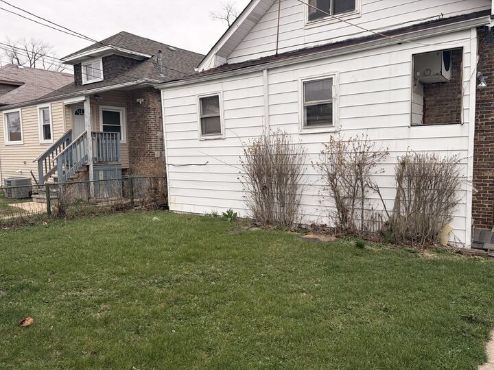 Property Photo:  134 Bellwood Avenue  IL 60104 