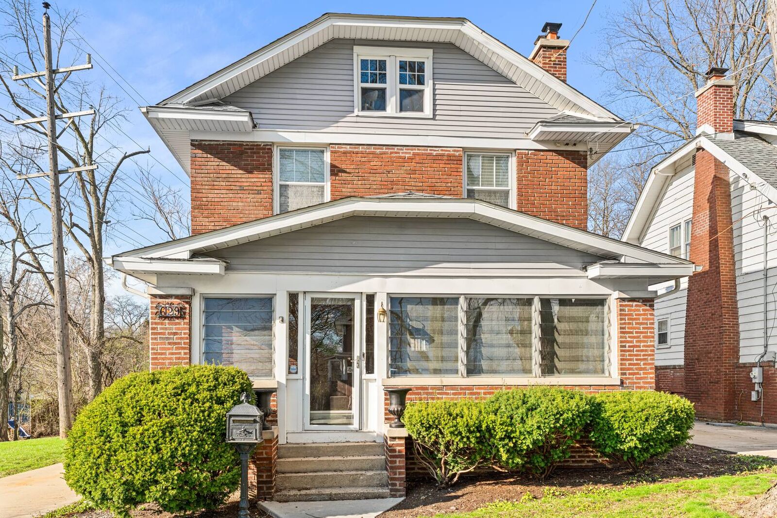 Property Photo: 629 W Downer Place IL 60506