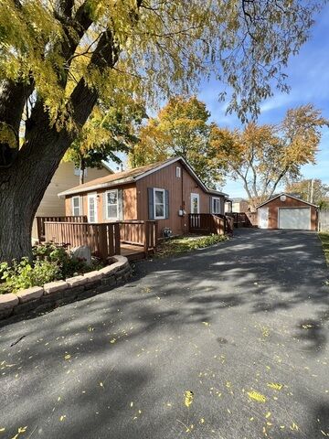 Property Photo: 1116 Adelia Street IL 60516