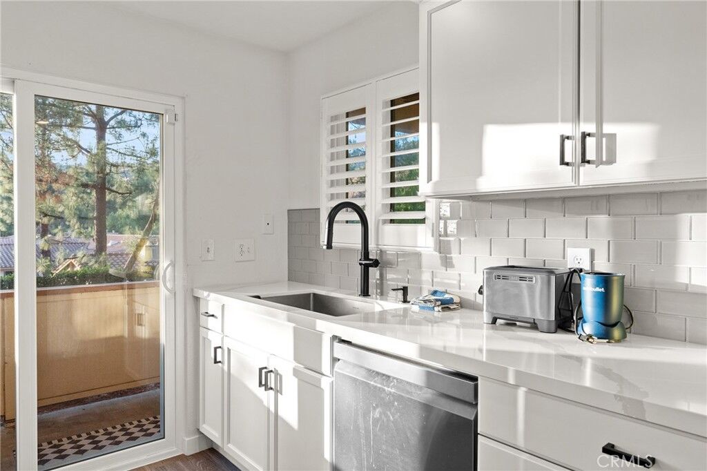 Property Photo: 5470 Copper Canyon 2C CA 92887