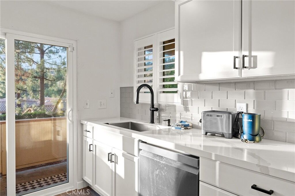 Property Photo:  5470 Copper Canyon 2C  CA 92887 