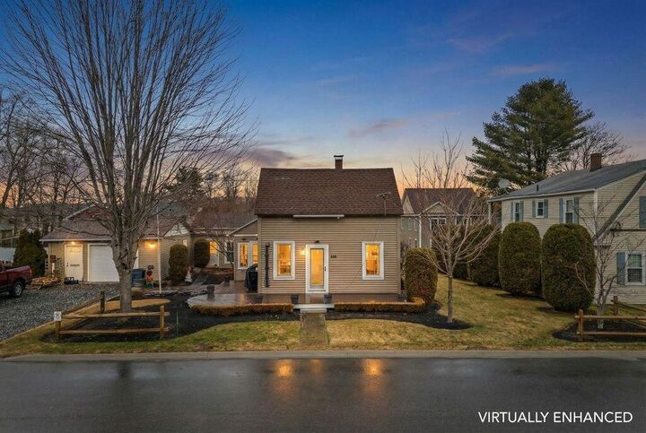 Property Photo:  166 Warren Avenue  ME 04240 