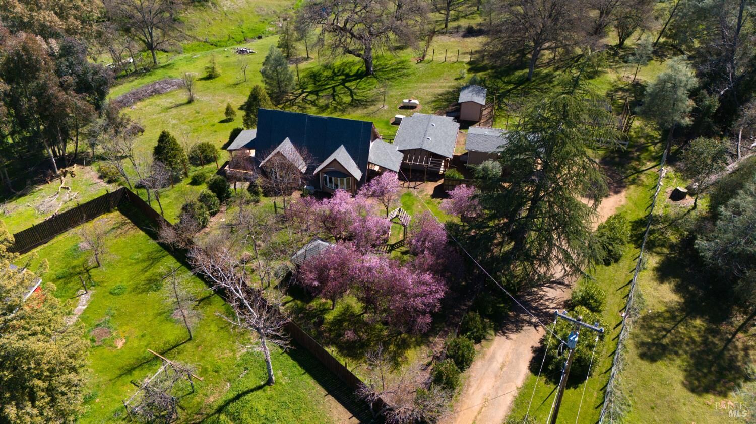 Property Photo: 1996 River View Road CA 95423