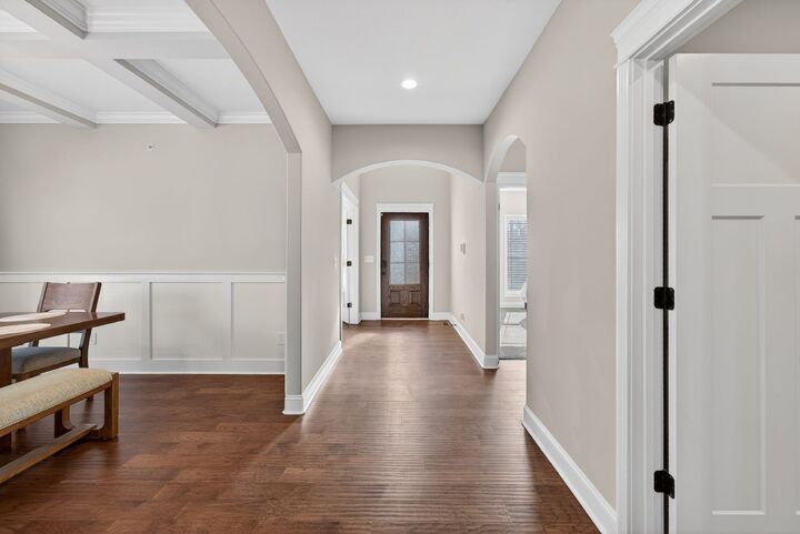 Property Photo:  308 Young Ln  TN 37146 
