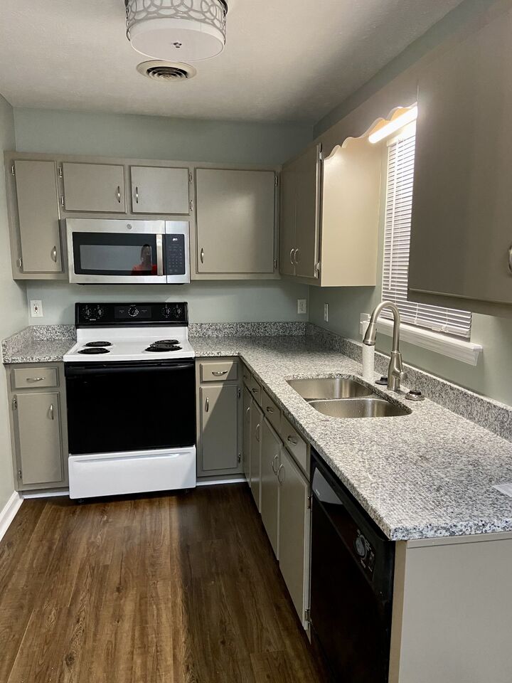 Property Photo:  1315 Dugan Ct  TN 37130 