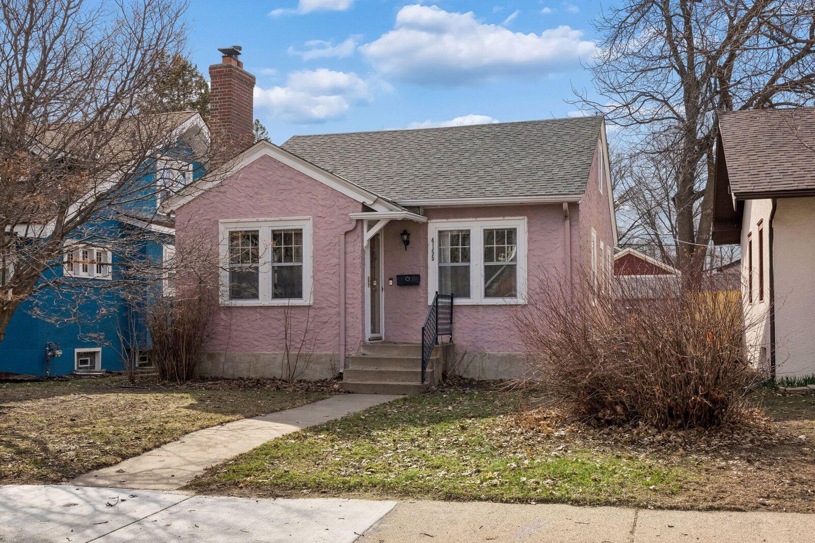 Property Photo:  4155 Humboldt Avenue N  MN 55412 