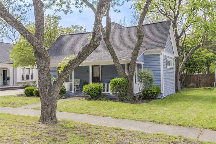 Property Photo:  209 Williams Street  TX 75165 