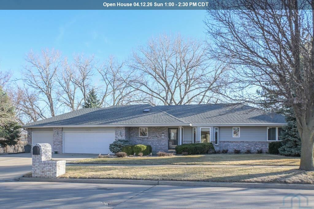 Property Photo:  1445 Hiawatha Trl  IA 51104 