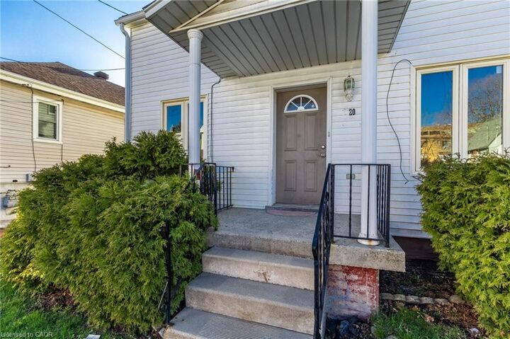 Photo de la propriété:  20 East 27th Street  ON L8V 2E7 