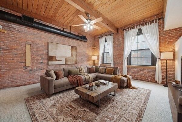 Property Photo: 50 Rantoul St 204 MA 01915