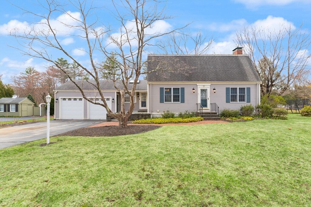 Property Photo: 9 Meadowview MA 01983