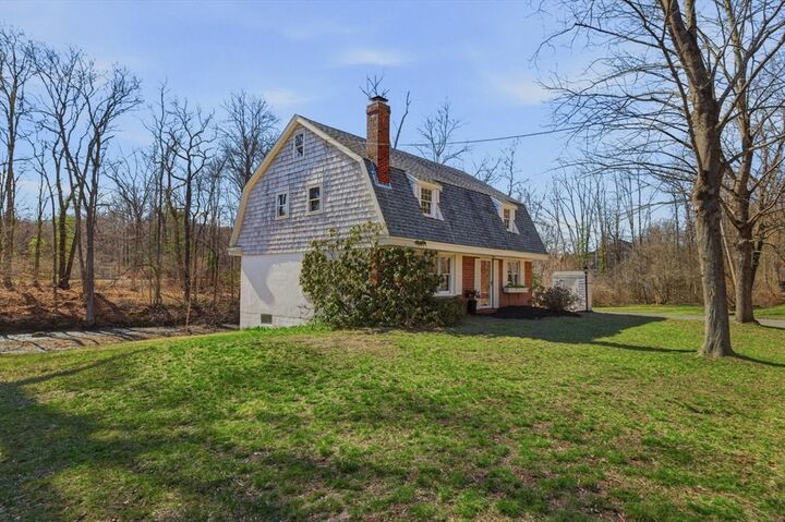 Property Photo:  2 North Street  MA 01860 