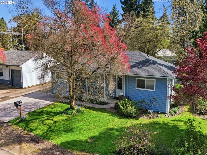 Property Photo:  8917 Mt Baker Ave  WA 98664 