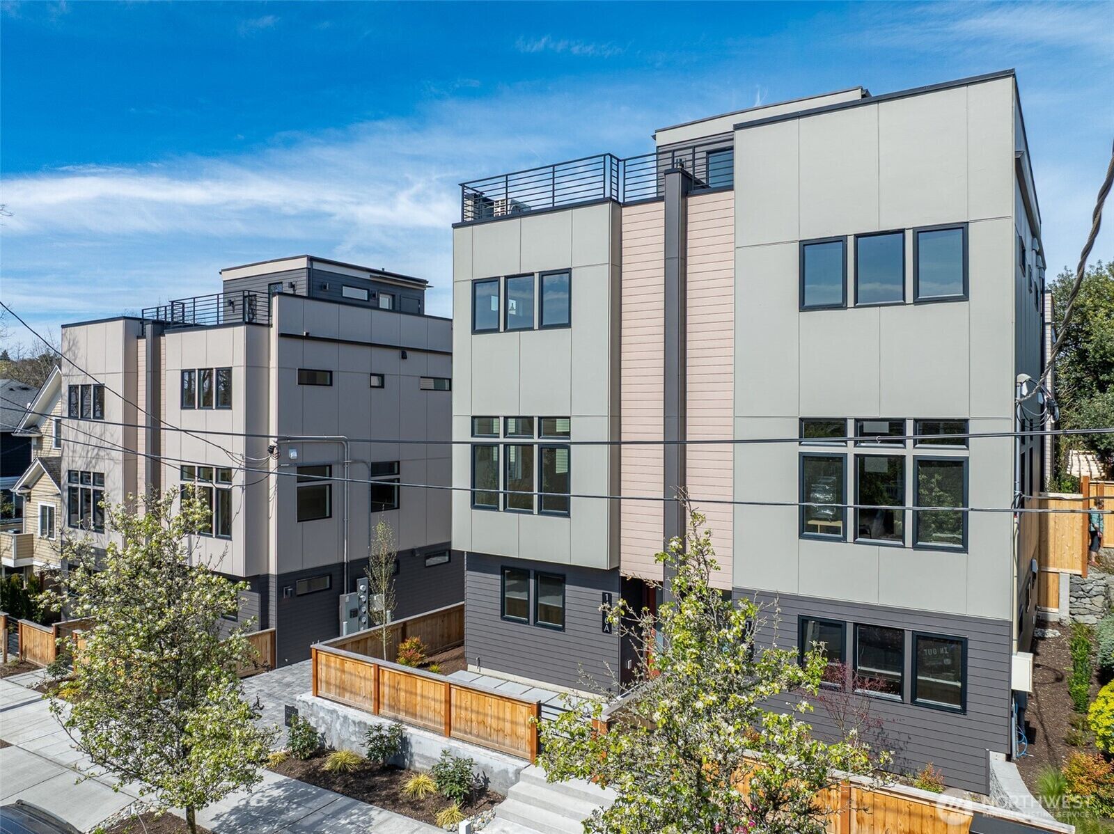 Property Photo:  1414 N 47th Street B  WA 98103 