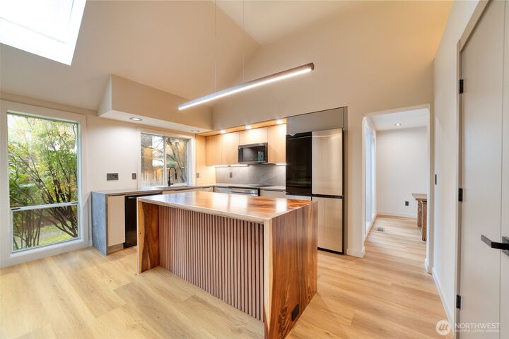 Property Photo:  10012 SE 247th Place  WA 98030 