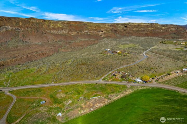Property Photo:  131  Wagon Road  WA 98845 